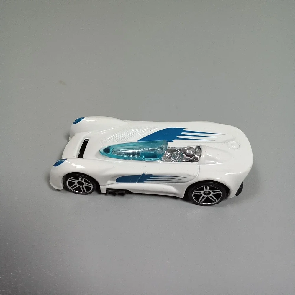 Hot Wheels Monoposto White Blue 2000 Mattel Diecast Concept Race Car 1:64